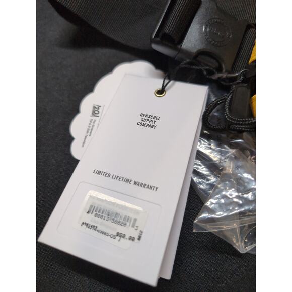 Universal Studios The Simpsons X HERSCHEL Lisa Fourteen Fanny Pack Crossbody Bag - Picture 4 of 9